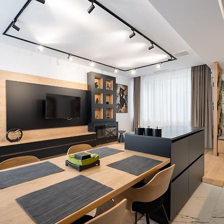 Eden - Elegant Retreat In Rosetti Luxury Apartment Bukares Bagian luar foto