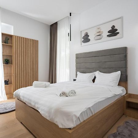 Eden - Elegant Retreat In Rosetti Luxury Apartment Bukares Bagian luar foto