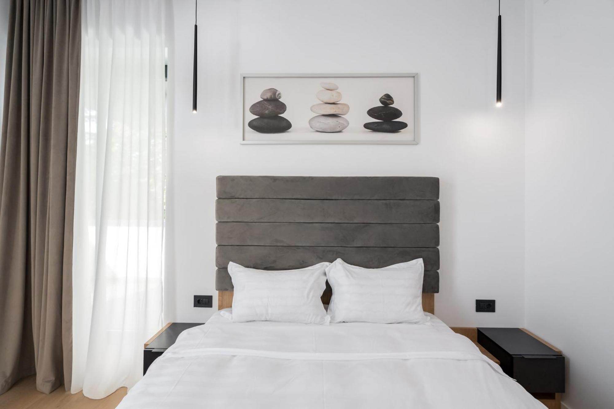Eden - Elegant Retreat In Rosetti Luxury Apartment Bukares Bagian luar foto