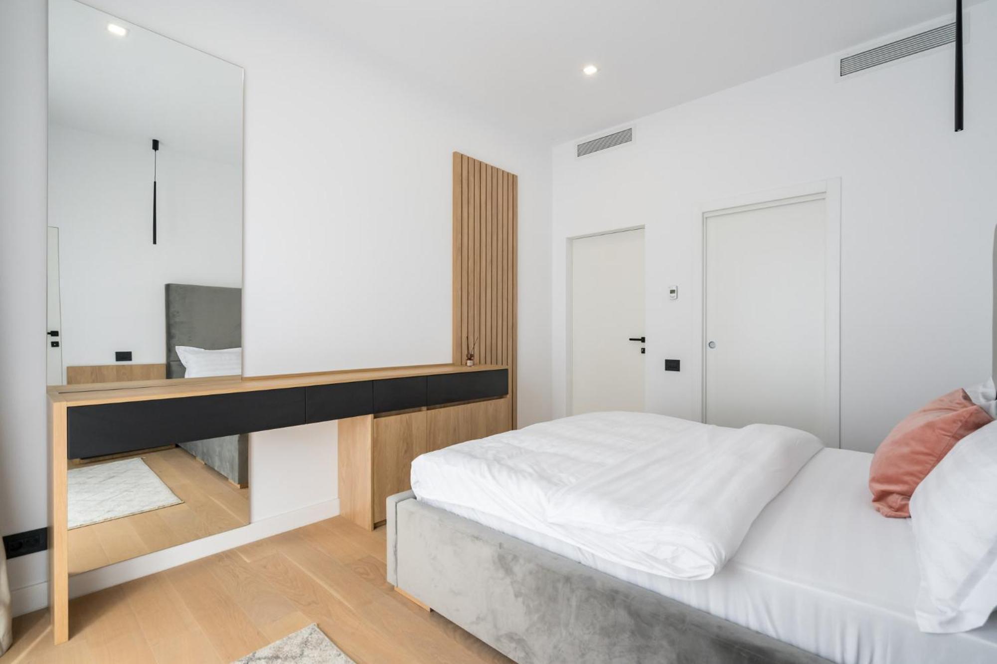Eden - Elegant Retreat In Rosetti Luxury Apartment Bukares Bagian luar foto