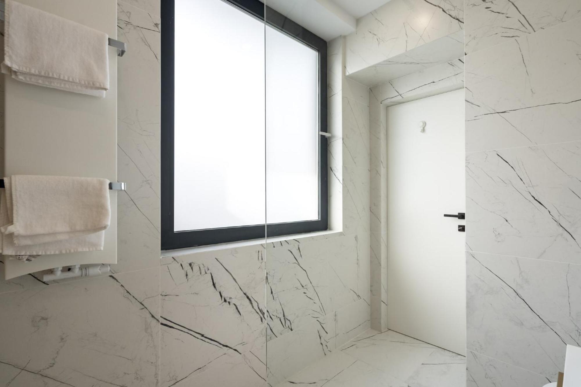 Eden - Elegant Retreat In Rosetti Luxury Apartment Bukares Bagian luar foto