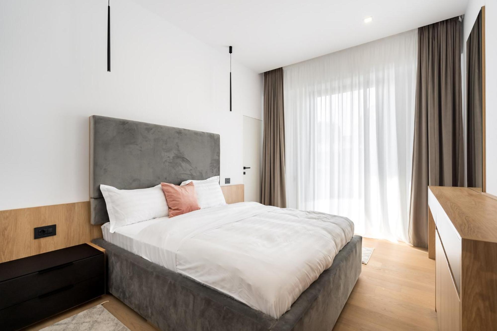 Eden - Elegant Retreat In Rosetti Luxury Apartment Bukares Bagian luar foto